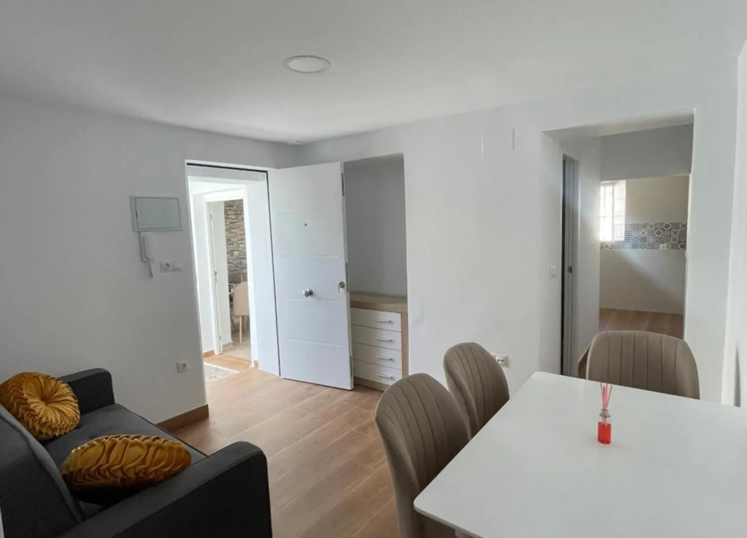 Apartamento Sin Cocina Cadiz 0*,